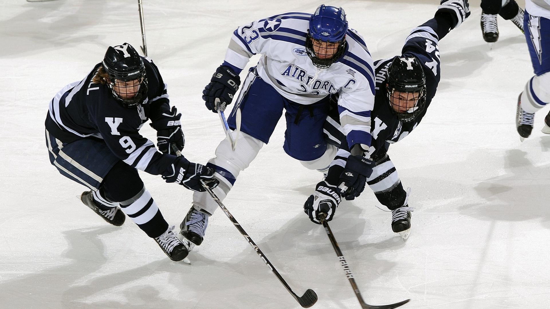 hth最新官方网站-VAR争议：关键判罚案例复盘与技术改进建议，var案例分析